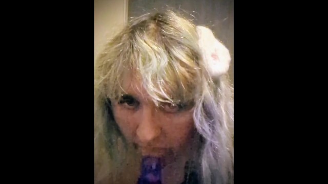 Trans Babe Delivers a Sloppy Deepthroat to Dragon Cock