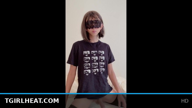 Cute Japanese Shemale Crossdresser Masturbates Solo Session 4
